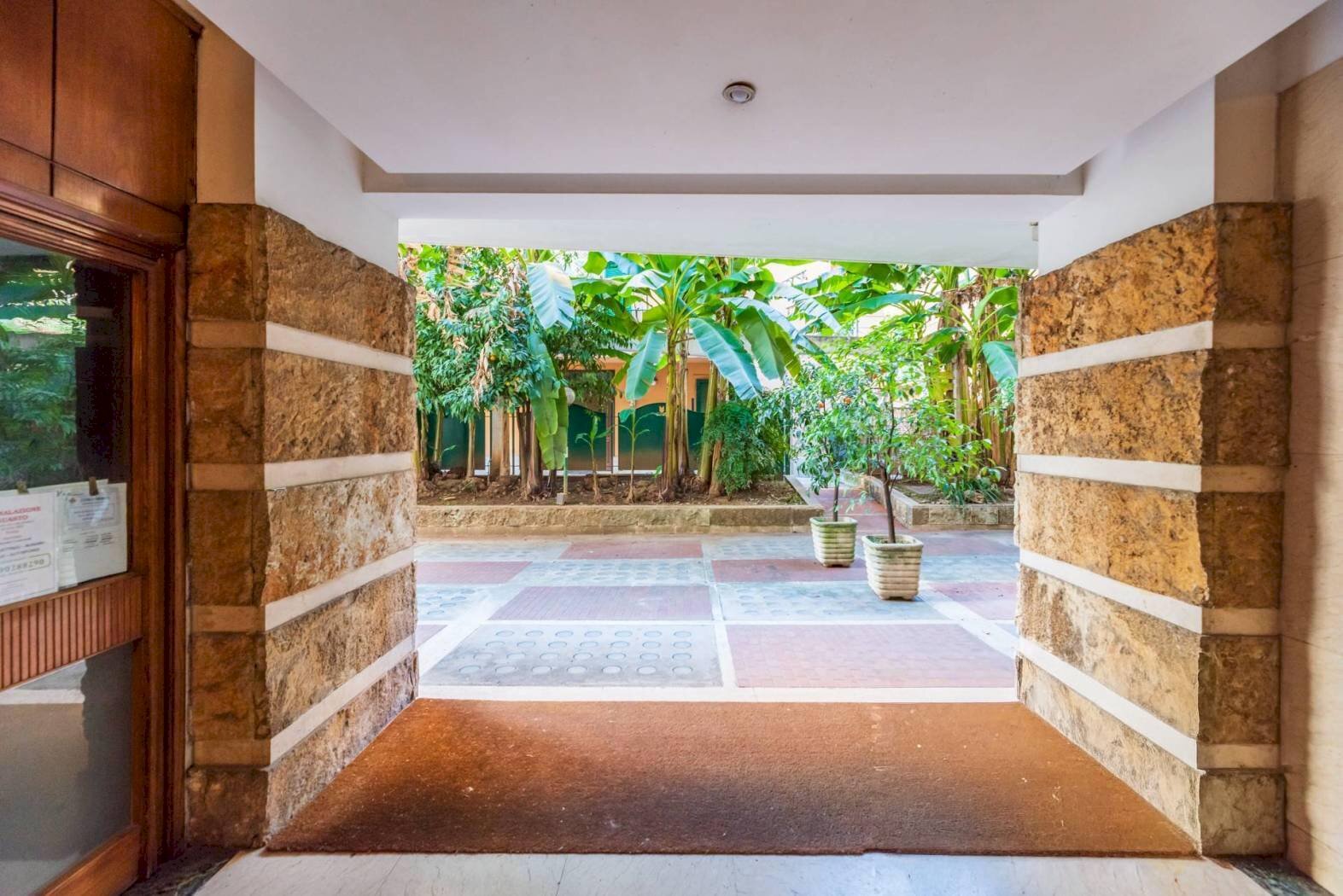 Foto 1 - Trilocale Via Giovanni Battista De Rossi
 
16, Roma - foto 1