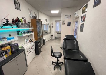 negozio - Negozio Via Prato, Mondovì - foto 2