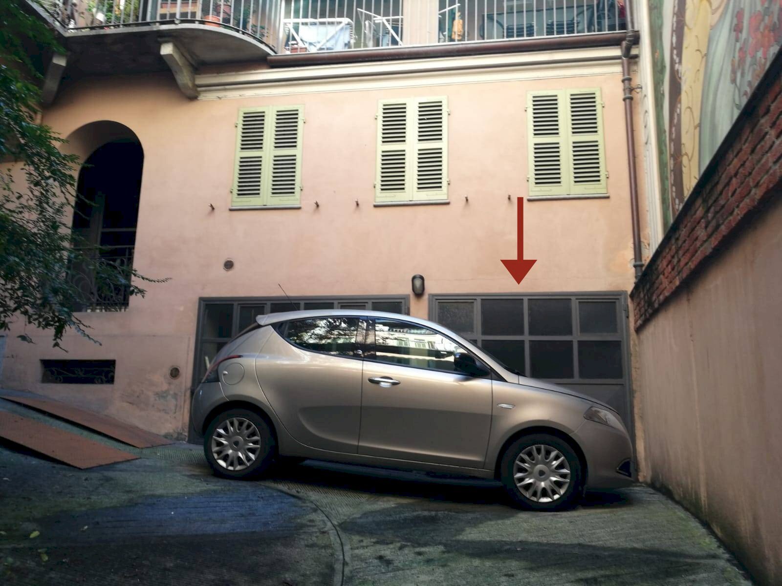 Foto 3 - Box via Guttuari
 
13, Asti - foto 3