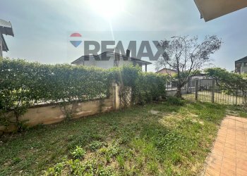 Giardino - Quadrilocale VAI MONTESSORI
 
13, Arluno - foto 47