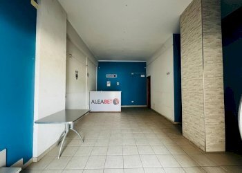 Foto 4 - Commercial Premises VIA AVVOCATO VINCENZO SCARANO
 
41, Lucera - photo 4