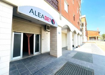 Foto 13 - Commercial Premises VIA AVVOCATO VINCENZO SCARANO
 
41, Lucera - photo 13