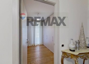 Hall / corridoio - Quadrilocale VIA CASTELFIDARDO
 
14, Busto Arsizio - foto 21