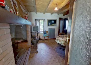 Foto 30 - Villa VIA MULINO ROTTO
 
SNC, Grantola - foto 25