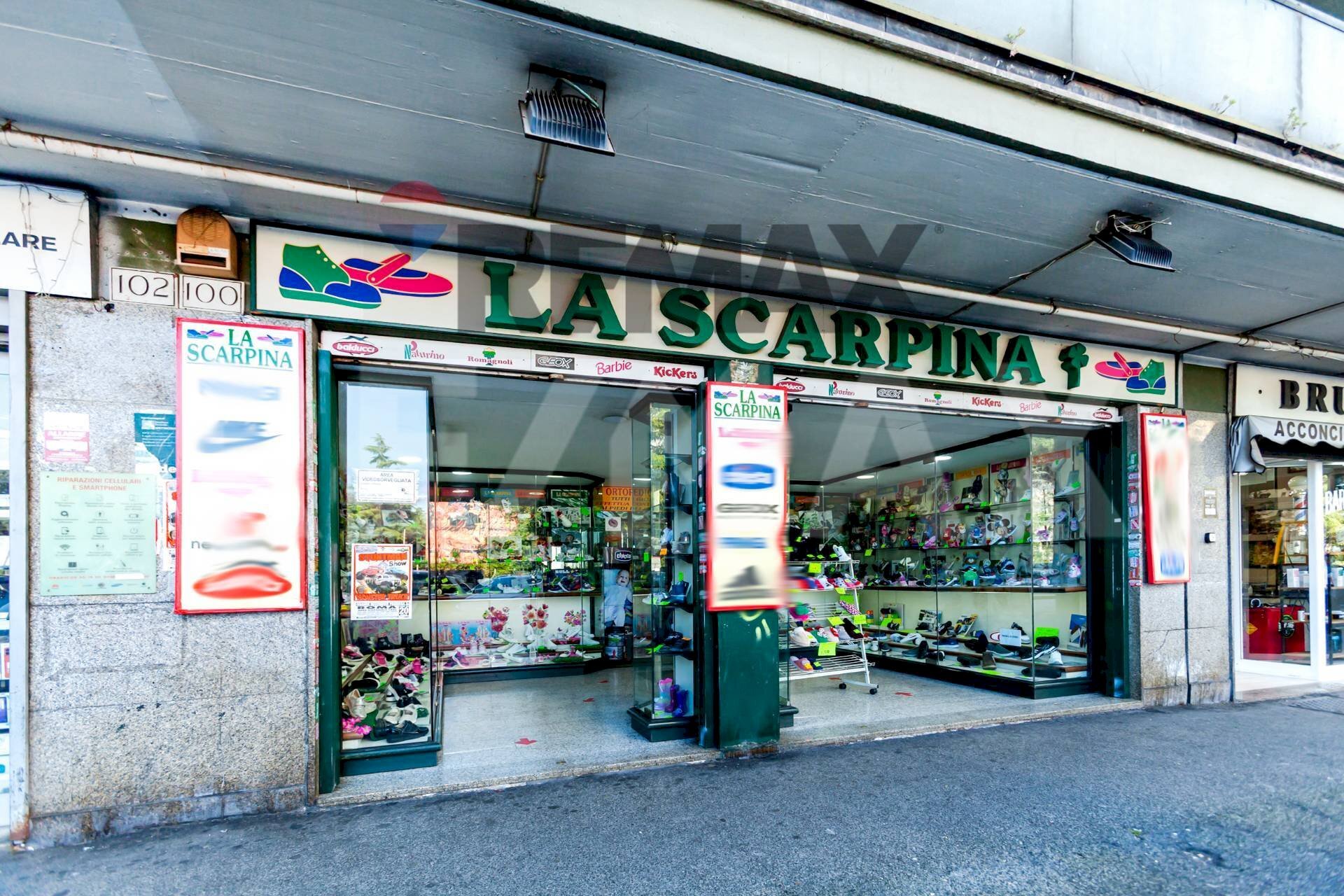Edificio all\'aperto - Commercial Premises Viale Paolo Ferdinando Quaglia
 
98, Roma - photo 2