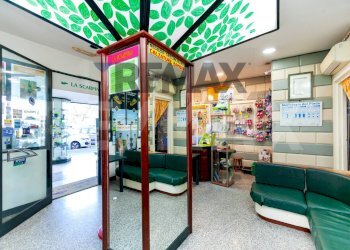 Ricezione / Lobby - Commercial Premises Viale Paolo Ferdinando Quaglia
 
98, Roma - photo 14