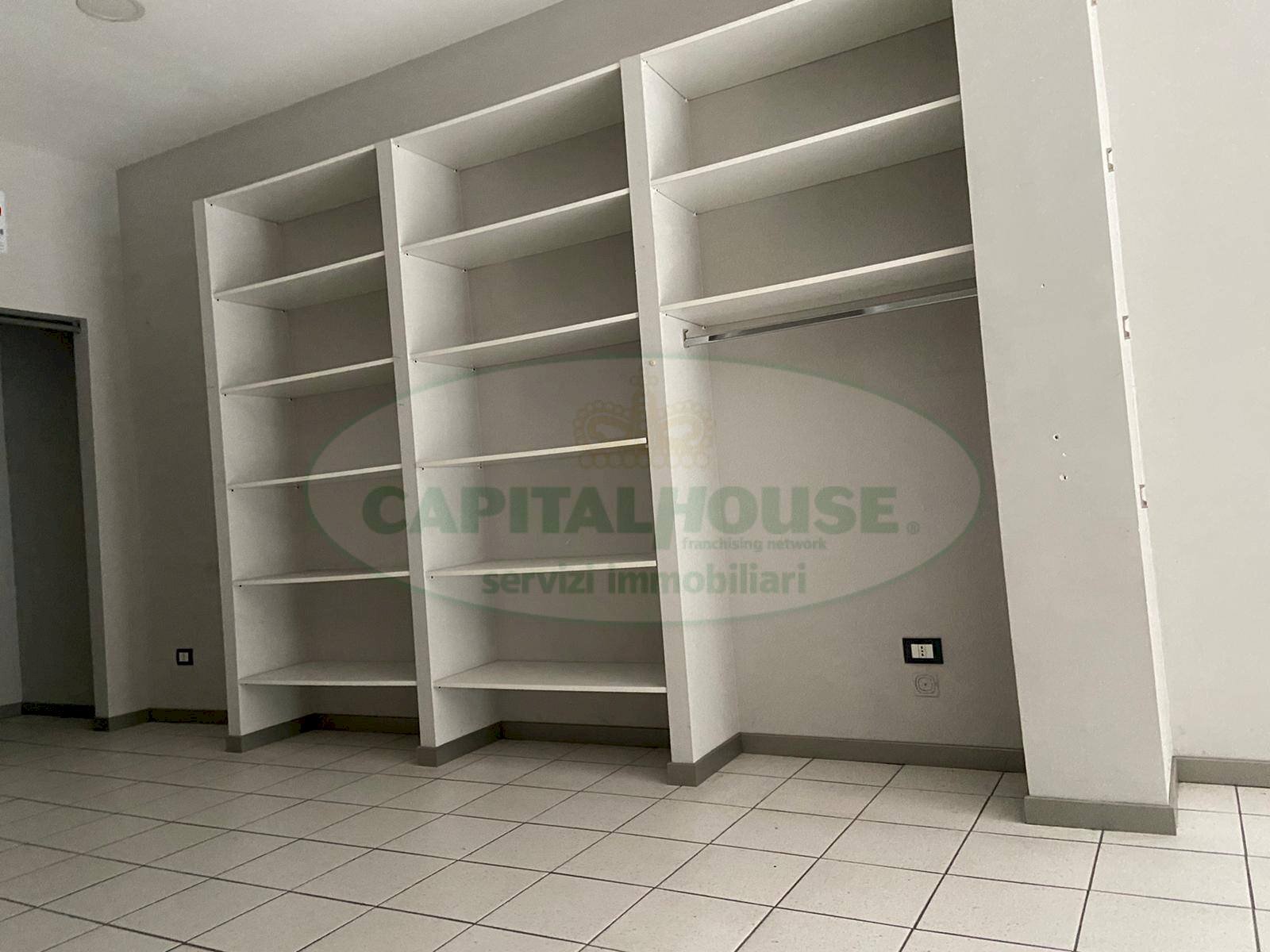 Foto 2 - Commercial Premises Via II Principati, Avellino - photo 2