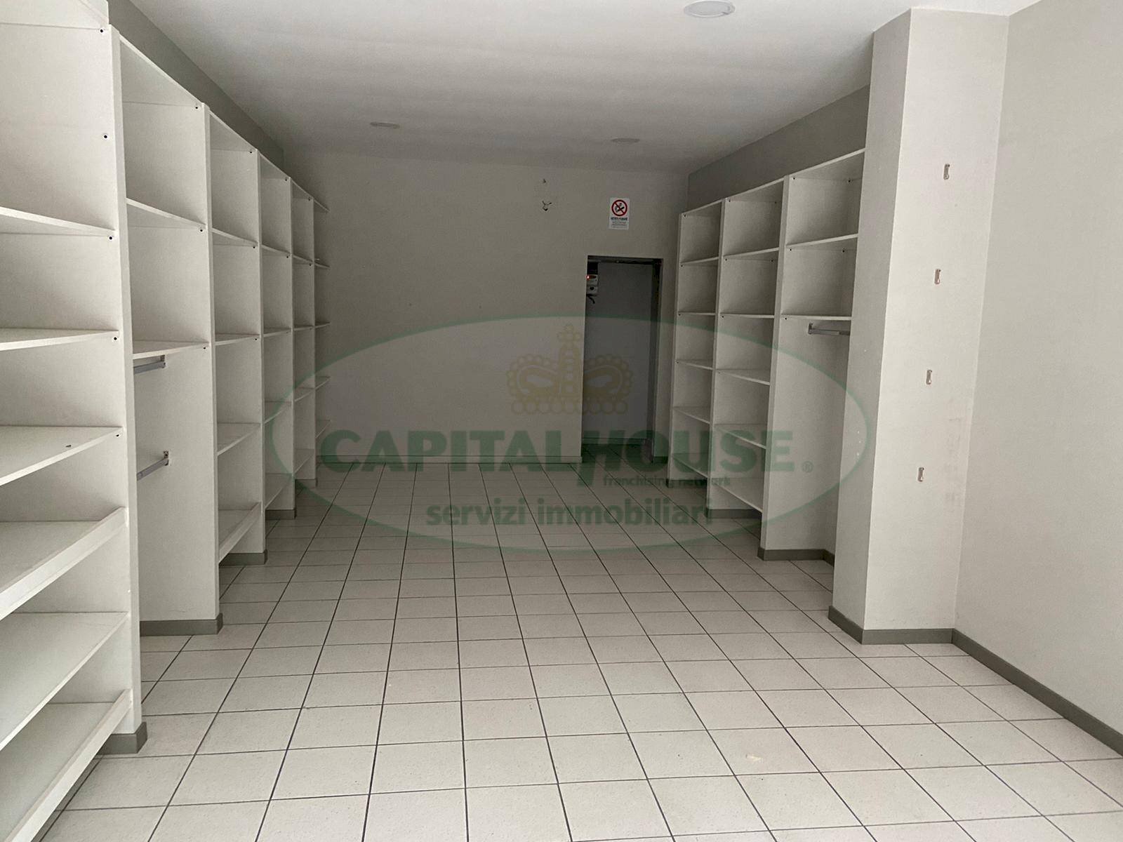 Foto 3 - Commercial Premises Via II Principati, Avellino - photo 3