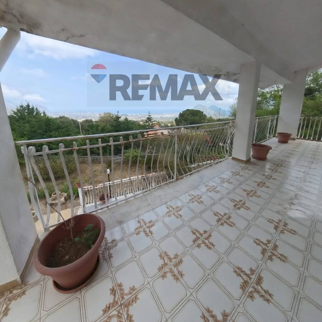 Terrazza - Villa via  Gran Paradiso
 
52, Carini - foto 1