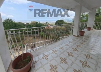 Terrazza - Villa via  Gran Paradiso
 
52, Carini - foto 1