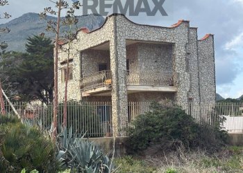 Casa all\'aperto - Villa CONTRADA PIRAINETO
 
SNC, Carini - foto 32