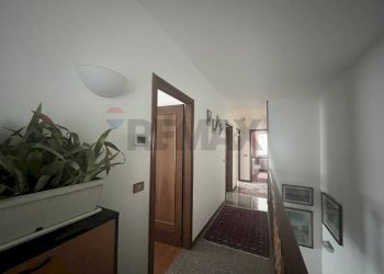 Hall / corridoio - Villa a Schiera Casier - foto 14