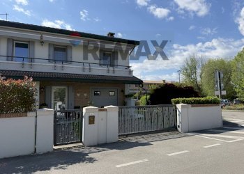 Casa all\'aperto - Terraced Villa Viale Giovanni XXIII
 
9, Casier - photo 3