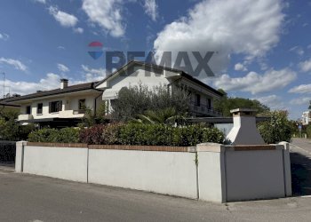 Casa all\'aperto - Terraced Villa Viale Giovanni XXIII
 
9, Casier - photo 49