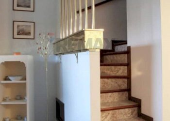 Scale - Villa a Schiera Largo F.lli Rosselli
 
9, Preganziol - foto 4