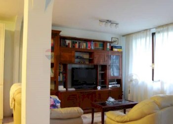 Soggiorno - Villa a Schiera Largo F.lli Rosselli
 
9, Preganziol - foto 5