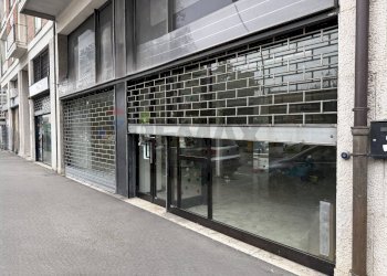 Edificio all\'aperto - Commercial Premises Via De Gasperi
 
20, Treviso - photo 8