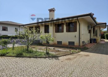 Casa all\'aperto - Casa indipendente Via Prà De Roda
 
11/A, Caerano di San Marco - foto 3