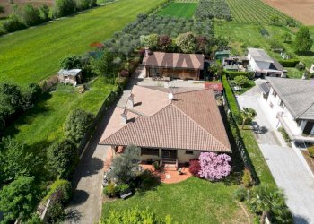 Casa all\'aperto - Casa indipendente Via Prà De Roda
 
11/A, Caerano di San Marco - foto 26