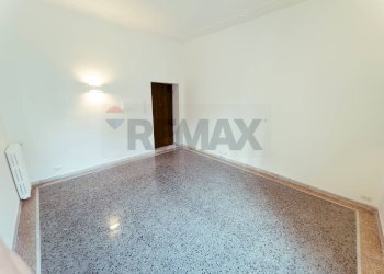 Stanza vuota - Trilocale Viale Delle Medaglie D'oro
 
189, Roma - foto 7