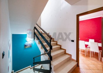 Scale - Terraced Villa Via XXIV Aprile
 
85, Sustinente - photo 14