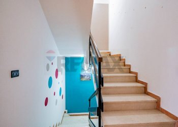 Scale - Terraced Villa Via XXIV Aprile
 
85, Sustinente - photo 15