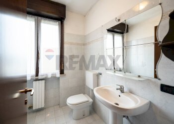 Bagno - Terraced Villa Via XXIV Aprile
 
85, Sustinente - photo 28