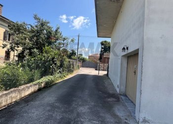 Terrazza - Terraced Villa Via XXIV Aprile
 
85, Sustinente - photo 47