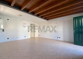 Stanza vuota - Bilocale Via Caterina Bon Brenzoni, Mozzecane - foto 1