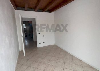 Stanza vuota - Trilocale Via Caterina Bon Brenzoni, Mozzecane - foto 1