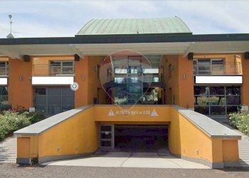 Casa all\'aperto - Negozio Via Caduti del Lavoro
 
3, Curtatone - foto 6