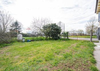 Giardino - Casa semi indipendente via guglielmo marconi
 
11, Gazzuolo - foto 33