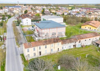 Casa all\'aperto - Casa semi indipendente via guglielmo marconi
 
11, Gazzuolo - foto 40