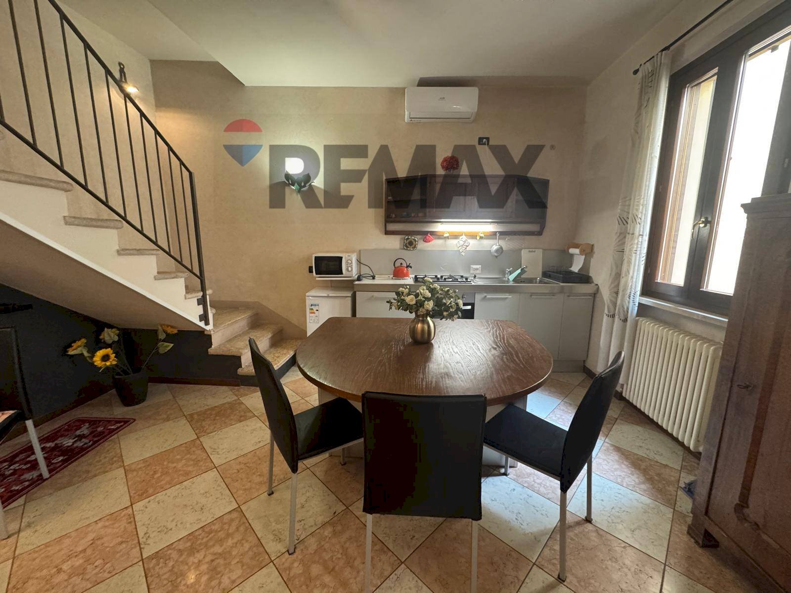 Sala da pranzo - Bilocale Mantova - foto 1