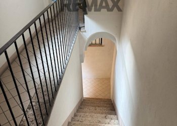 Scale - Bilocale Mantova - foto 6