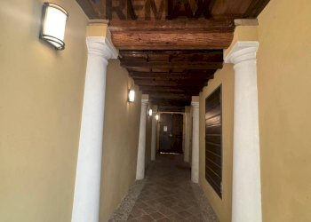 Hall / corridoio - Bilocale Mantova - foto 18