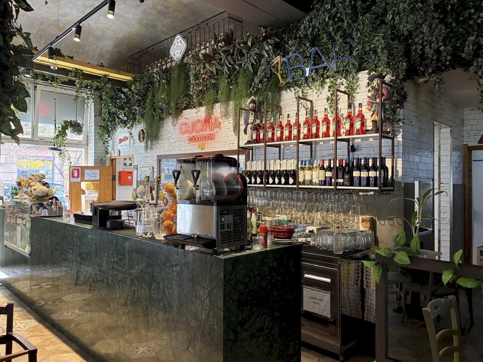 Foto 2 - Negozio Piazza Castelnuovo, Palermo - foto 2