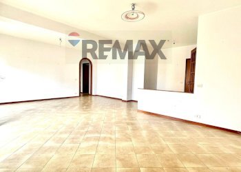 Stanza vuota - Appartamento Via Manzoni
 
28, Erice - foto 3