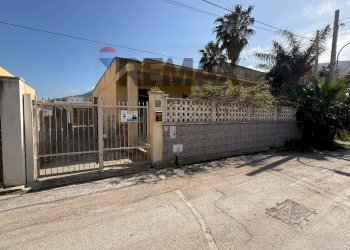 Casa all\'aperto - Villa Via Agamennone
 
3, Valderice - foto 2