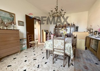 Sala da pranzo - Villa Via Agamennone
 
3, Valderice - foto 9