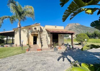 Casa all\'aperto - Villa via Mimosa Azalea
 
snc, Terrasini - foto 2