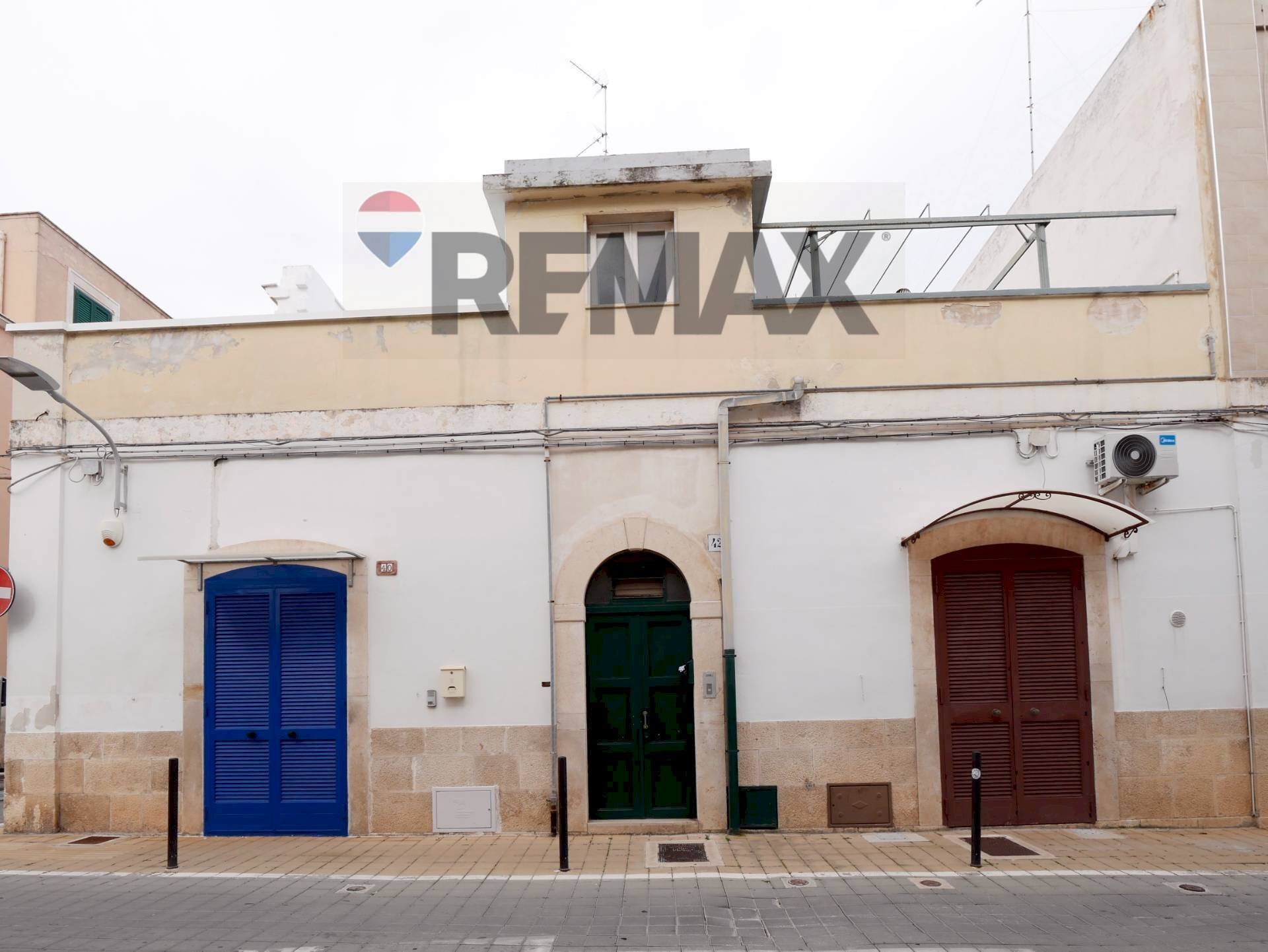 Edificio all\'aperto - Casa indipendente Via Udine
 
42, Bari - foto 2