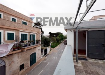 Edificio all\'aperto - Casa indipendente Via Udine
 
42, Bari - foto 5