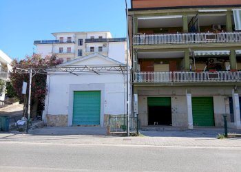 Foto 1 - Commercial Premises Viale Tavoliello, Eboli - photo 1