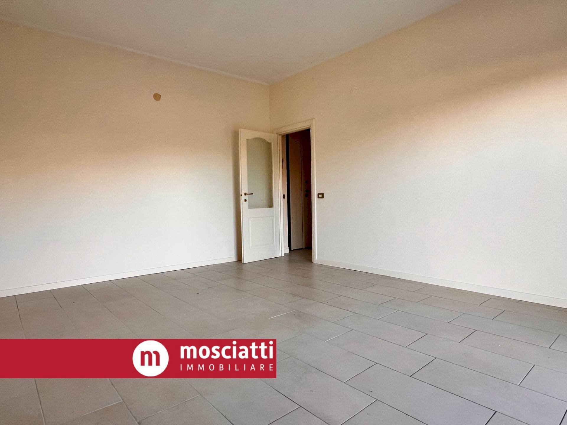 Foto 3 - Appartamento Via Alberico Pacini, Esanatoglia - foto 3