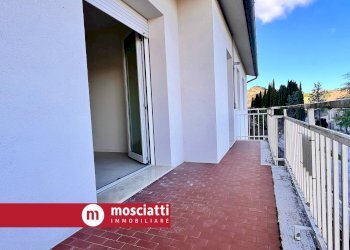 Foto 2 - Appartamento Via Alberico Pacini, Esanatoglia - foto 2