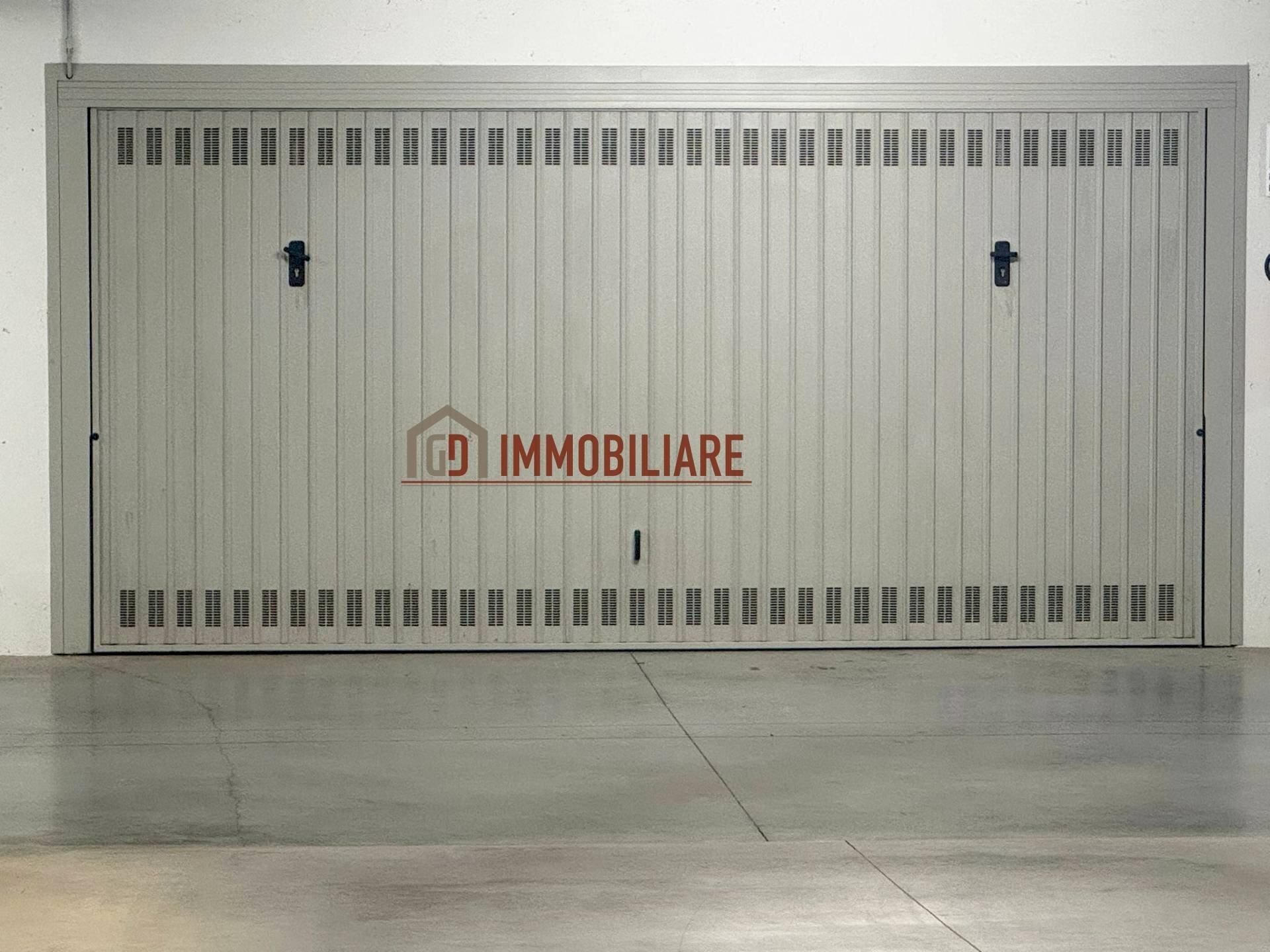 Foto 2 - Box Via Serena
 
15, Montebelluna - photo 2