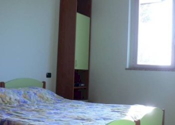 Camera da letto - Bilocale via Camillo Benso di Cavour, Jerago con Orago - foto 22