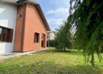 Giardino - Villa via Alessandro Manzoni, Besnate - foto 26