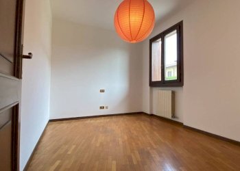 Camera da letto - Villa via San Pietro, Sumirago - foto 11